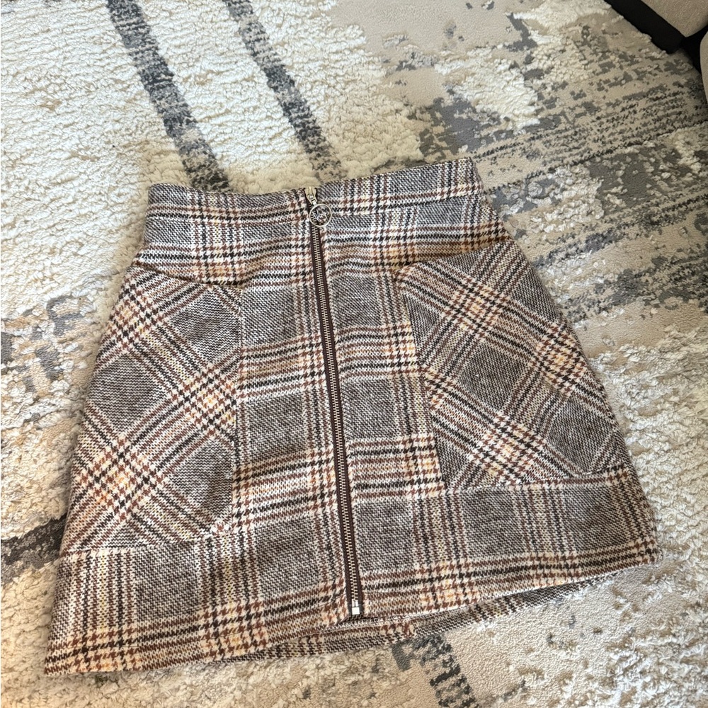 Chic Plaid Mini Skirt with Front Zipper